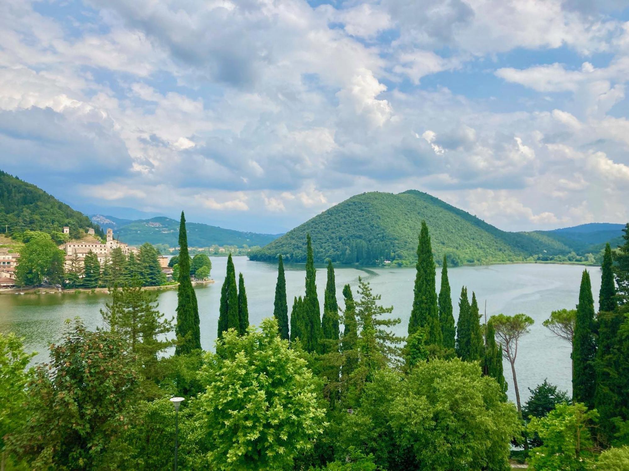 Grove Cottage: Immersed In Nature & Close To Town Città della Pieve Екстериор снимка